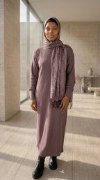 Weites Strickkleid mit Rollkragen